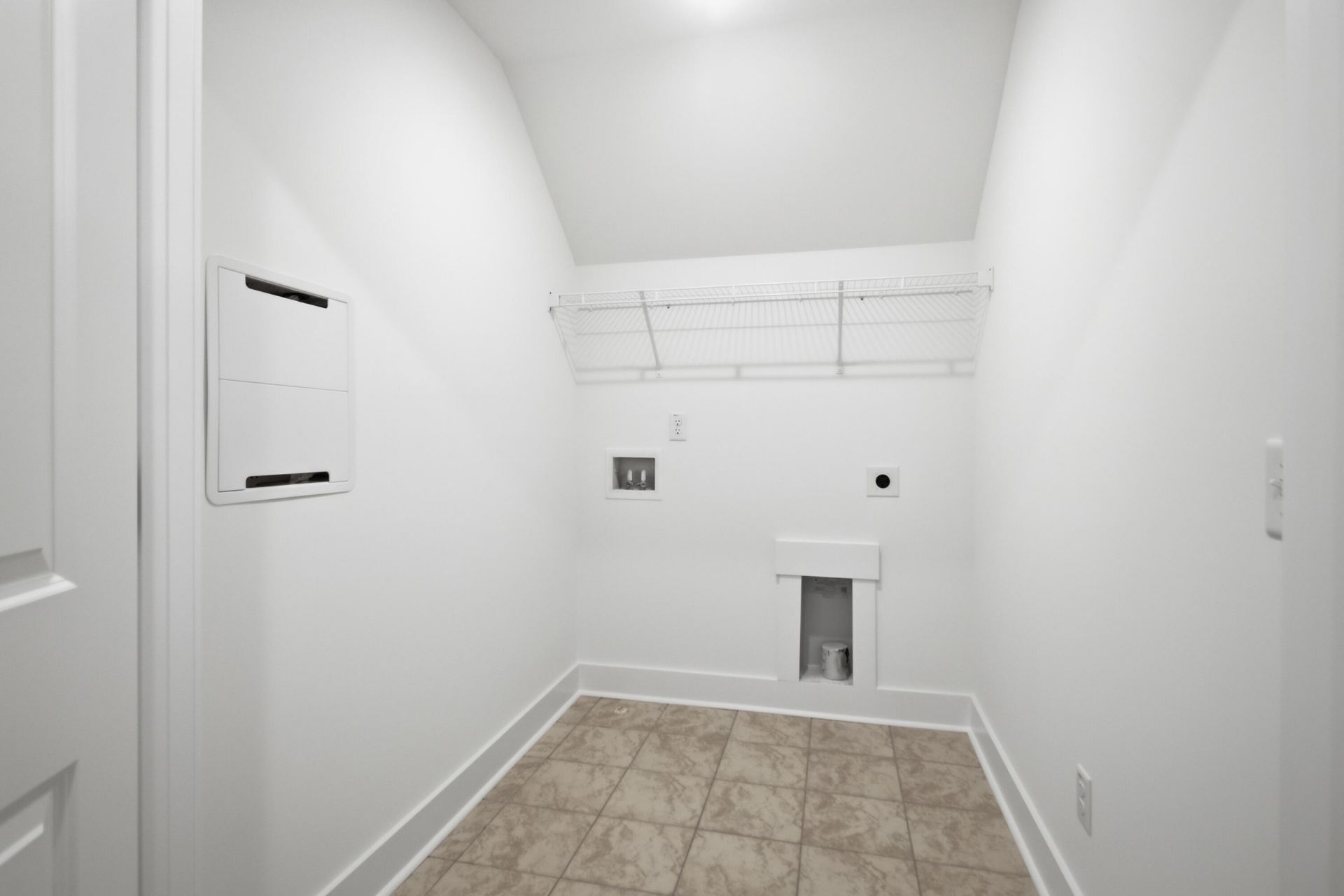 1413 Iroquois Street Photo 35