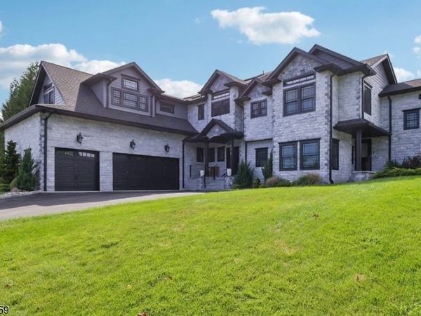 231 Mountain Ave, North Caldwell, NJ 07006
