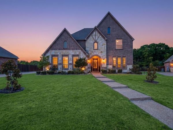 9002 Forest Park Court, Rowlett, TX 75089
