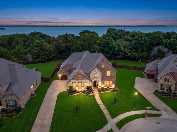 9002 Forest Park Court, Rowlett, TX 75089