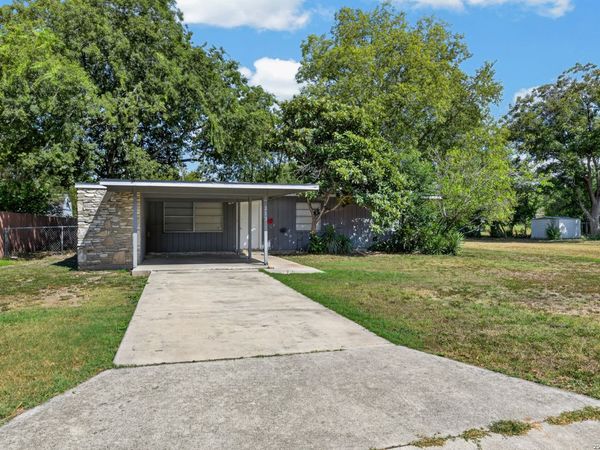 213 AVIATION AVE, Schertz, TX 78154
