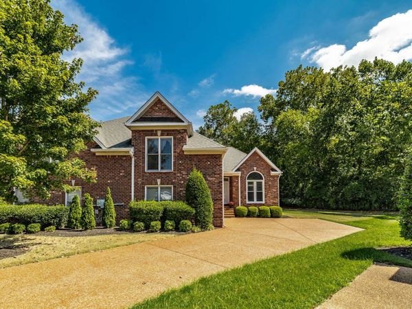 244 Stoners Glen Ct, Hermitage, TN 37076
