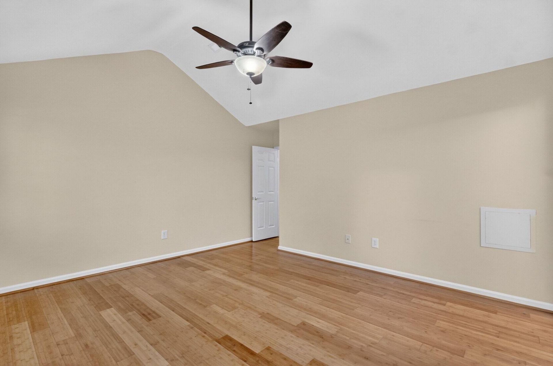 601 Essex Drive Photo 20
