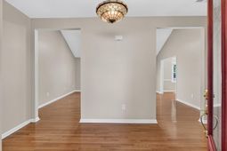 601 Essex Drive photo 4