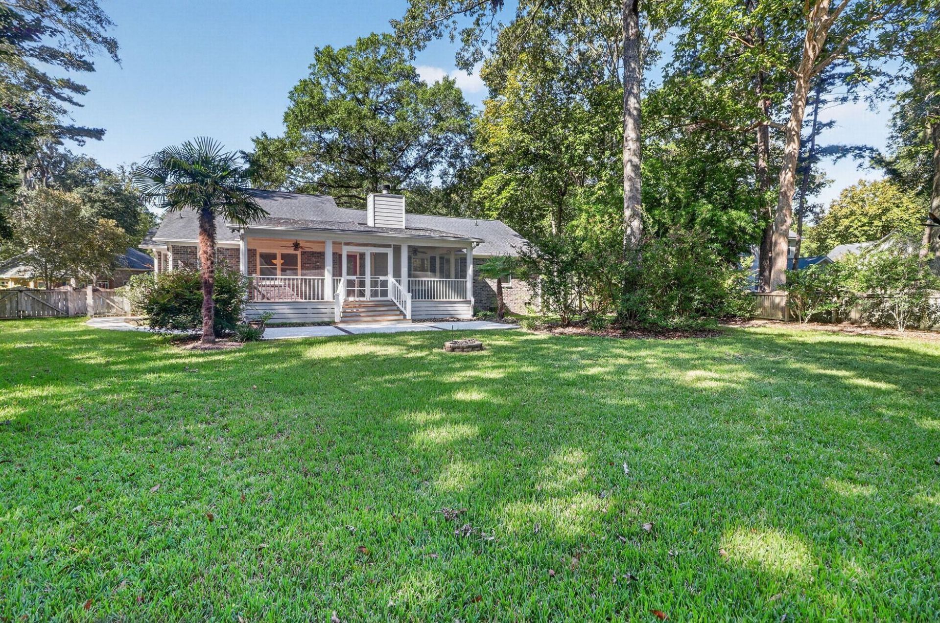 601 Essex Drive Photo 40