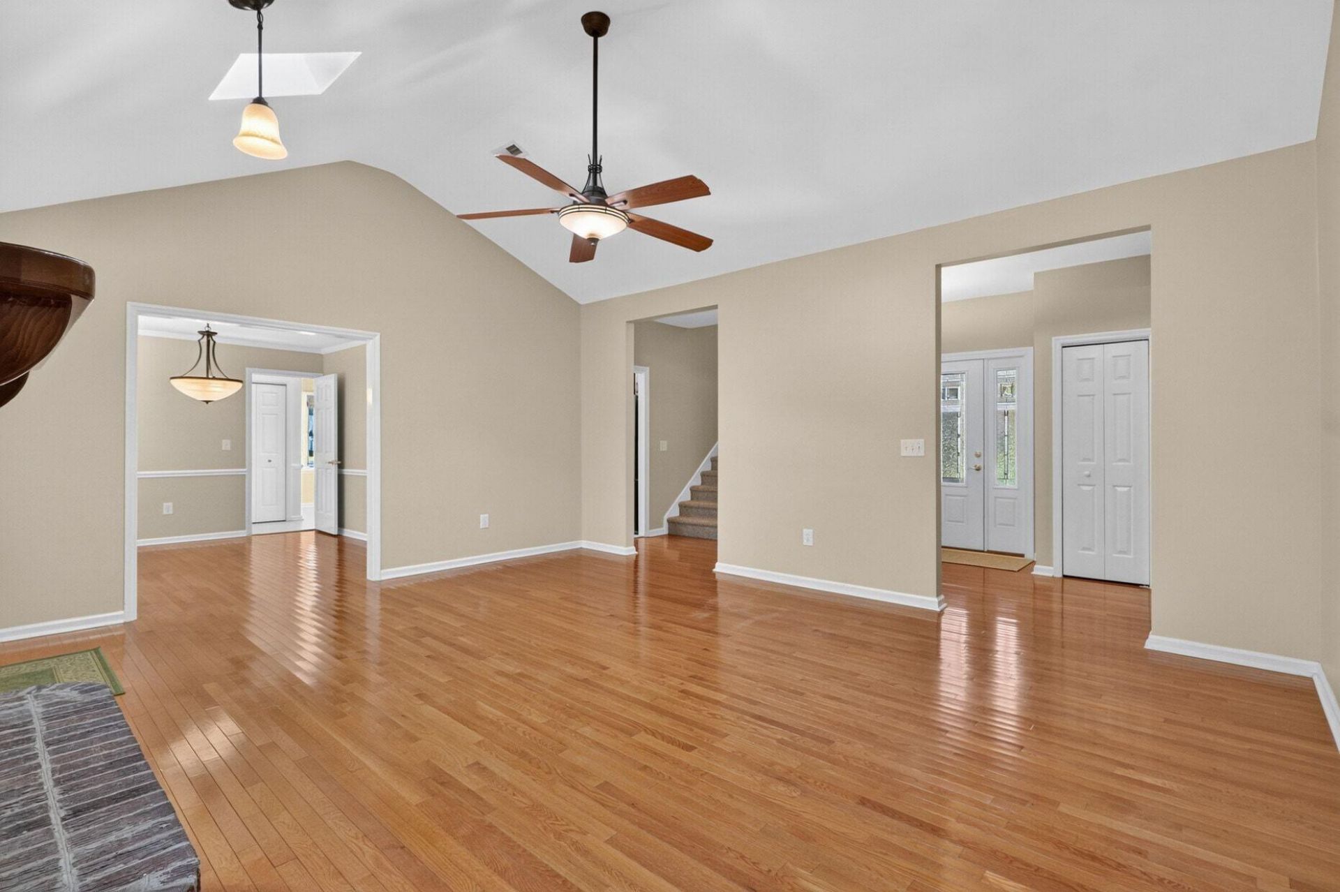 601 Essex Drive Photo 6