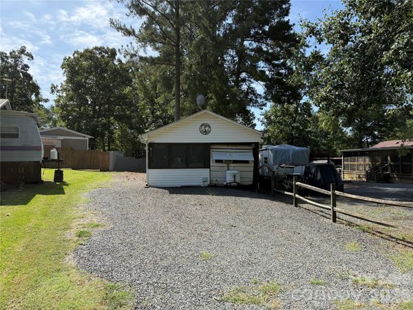 117 Holly Harbor Trail , Mount Gilead, NC 27306