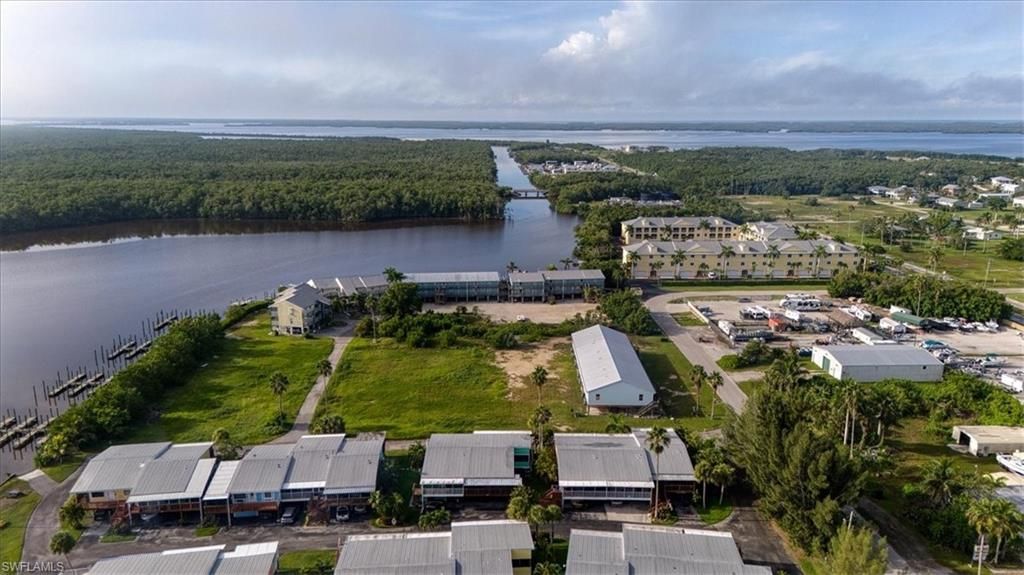 202 Broadway St E, Unit G-411, Everglades City, FL 34139 Photo