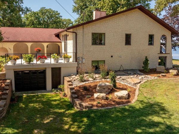 150 Lake Drive E, Annandale, MN 55302