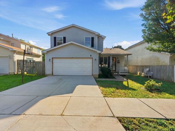 657 S Mcalister Avenue , Waukegan, IL 60085