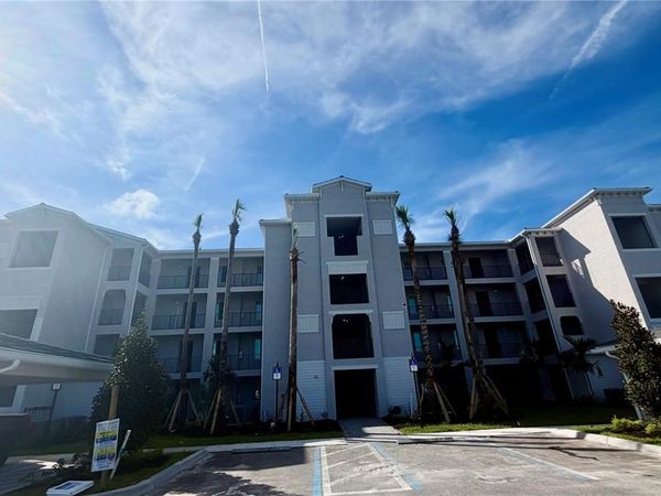 19110 SCALLOP LOOP , Unit 302, LAKEWOOD RANCH, FL 34211