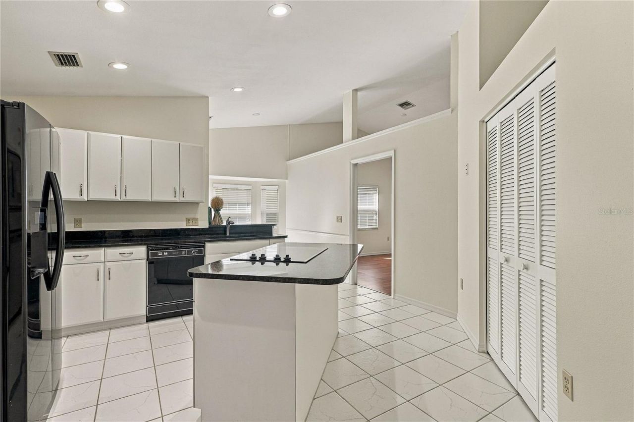5816 Beaurivage Avenue, Sarasota, FL 34243 Photo