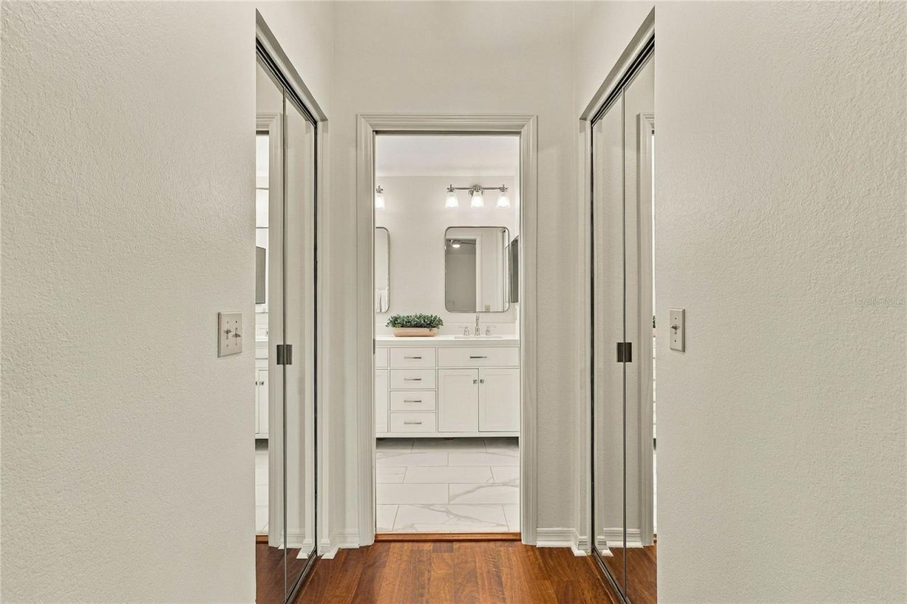 5816 Beaurivage Avenue, Sarasota, FL 34243 Photo