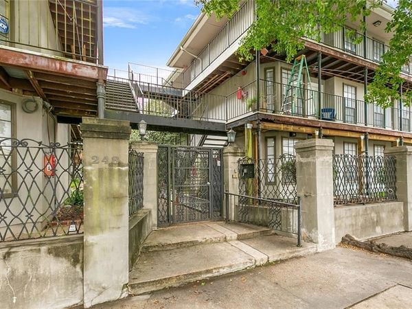248 CHEROKEE Street , Unit 22, New Orleans, LA 70118