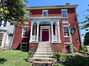 720 Court Street, Lynchburg, VA 24504