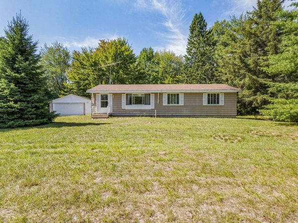 N2193 KRAUSE ROAD, Marinette, WI 54143