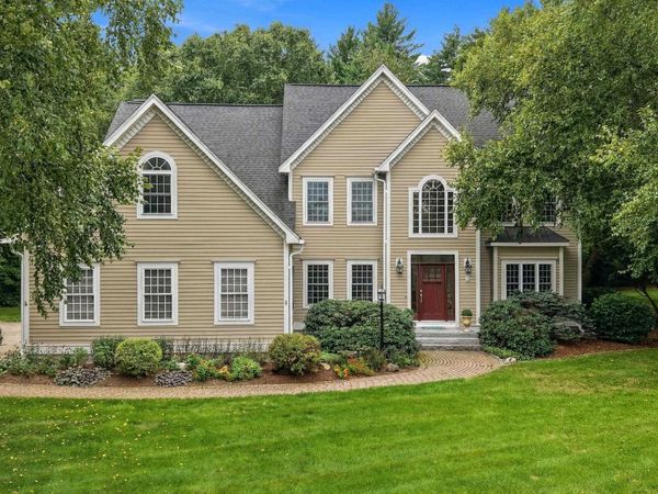 5 New South Drive, Amherst, NH 03031