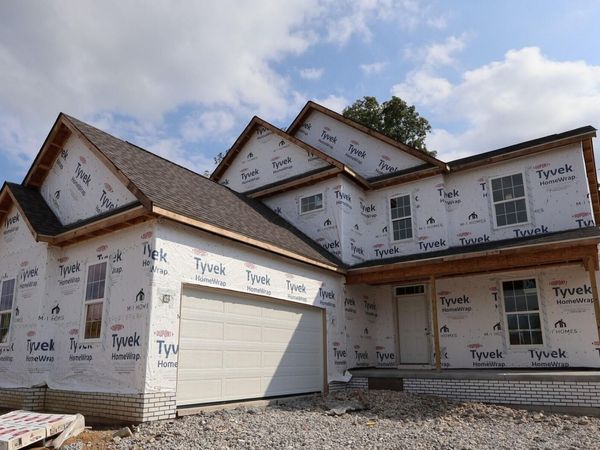 431 Pioneer Way , Pataskala, OH 43062