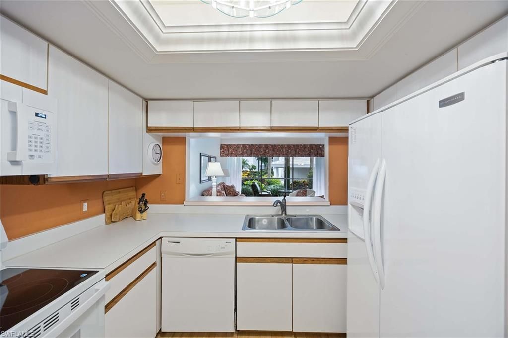 4251 Lake Forest Dr , Unit 214, Bonita Springs, FL 34134 Photo