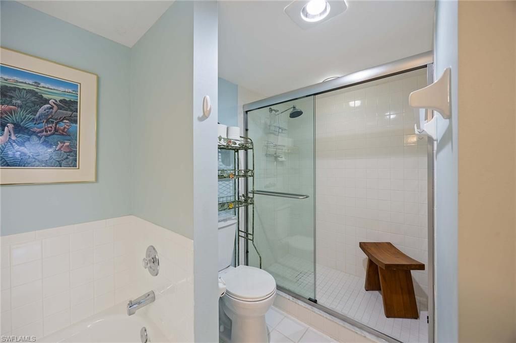 4251 Lake Forest Dr , Unit 214, Bonita Springs, FL 34134 Photo