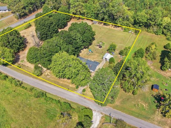 63 Bandy Estates Road, Lafayette, GA 30728