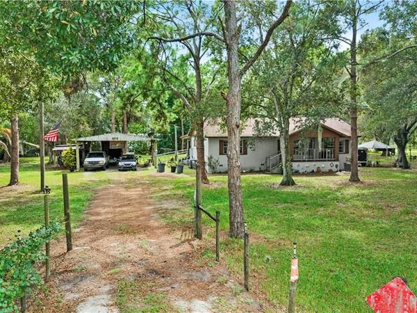 800 Woodland BLVD, CLEWISTON, FL 33440