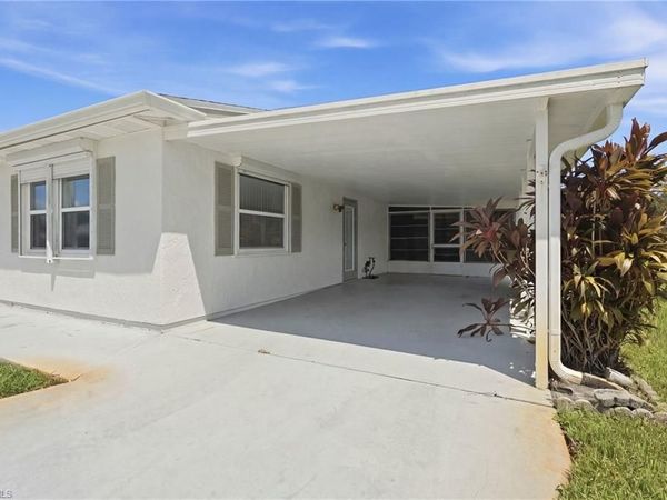 7 Dutch Iris LN , LEHIGH ACRES, FL 33936