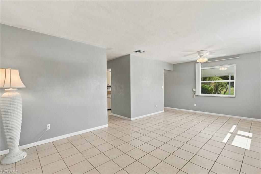 7 Dutch Iris Ln , Lehigh Acres, FL 33936 Photo