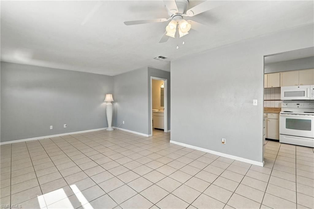 7 Dutch Iris Ln , Lehigh Acres, FL 33936 Photo