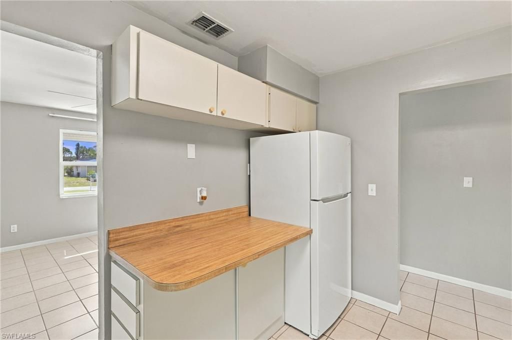 7 Dutch Iris Ln , Lehigh Acres, FL 33936 Photo
