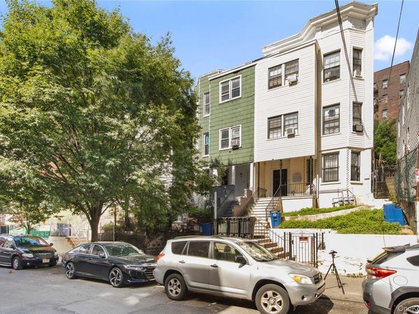 2707 Decatur Avenue , Bronx, NY 10458