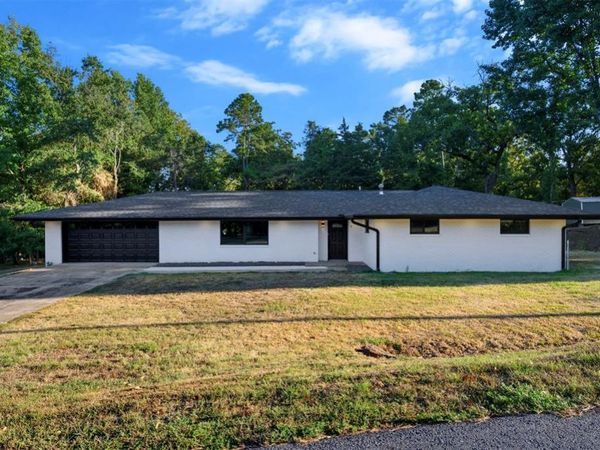 510 W Adams Street, Broken Bow, OK 74728