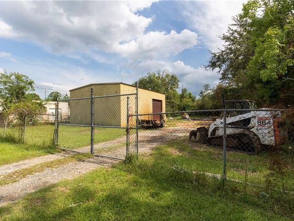 807 Schillinger Road N, Mobile, AL 36608