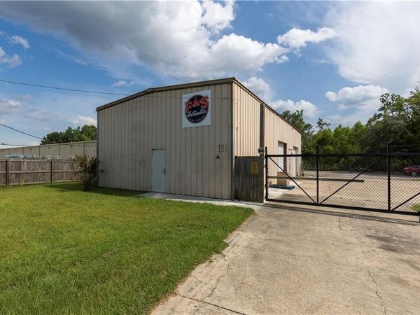 801 Schillinger Road N, Mobile, AL 36608