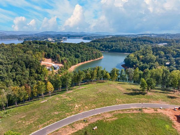 2916 Graystone Shoals, Morristown, TN 37814