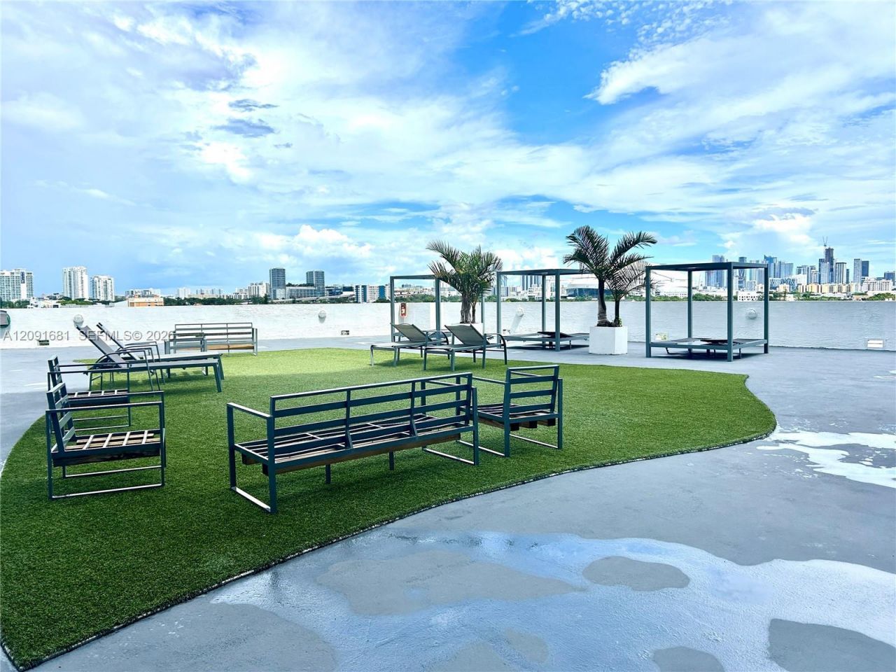 1 Glen Royal Pkwy, Unit 903, Miami, FL 33125 Photo