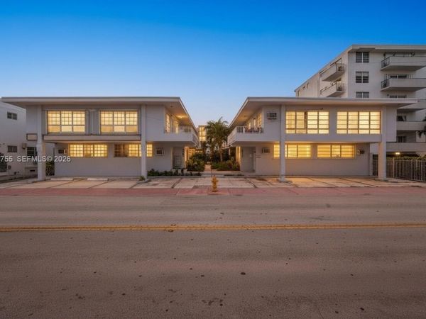 8010 Tatum Waterway Dr , Unit 5, Miami Beach, FL 33141