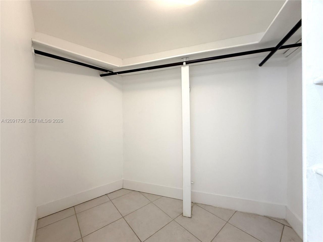 3475 N Country Club Dr, Unit 308, Aventura, FL 33180 Photo