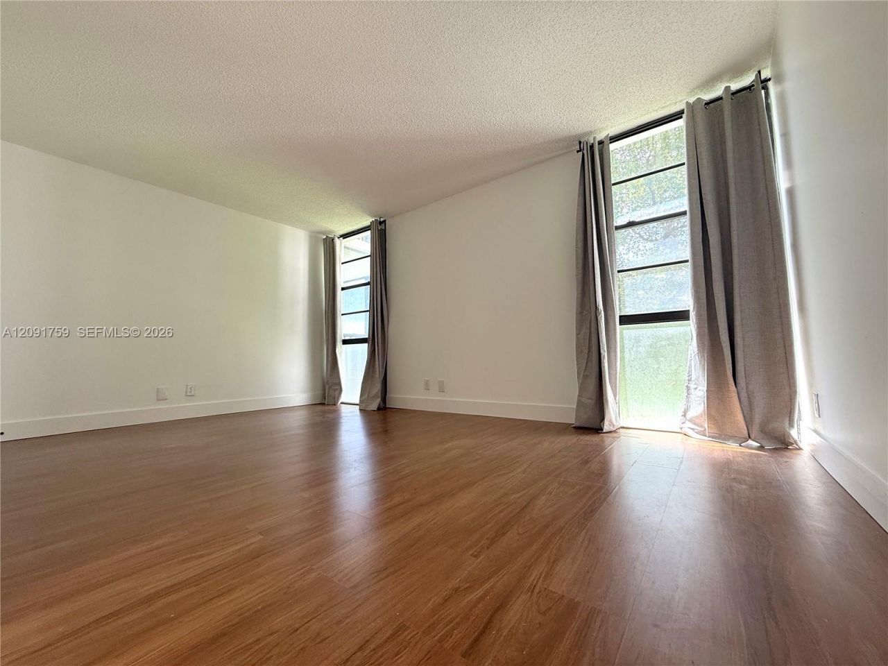 3475 N Country Club Dr, Unit 308, Aventura, FL 33180 Photo