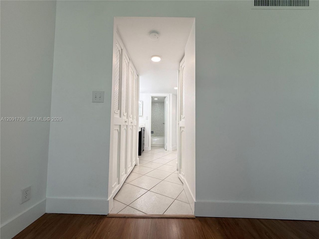 3475 N Country Club Dr, Unit 308, Aventura, FL 33180 Photo