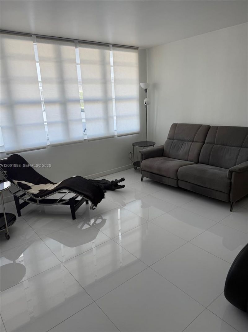 100 Lincoln Rd , Unit 418, Miami Beach, FL 33139 Photo