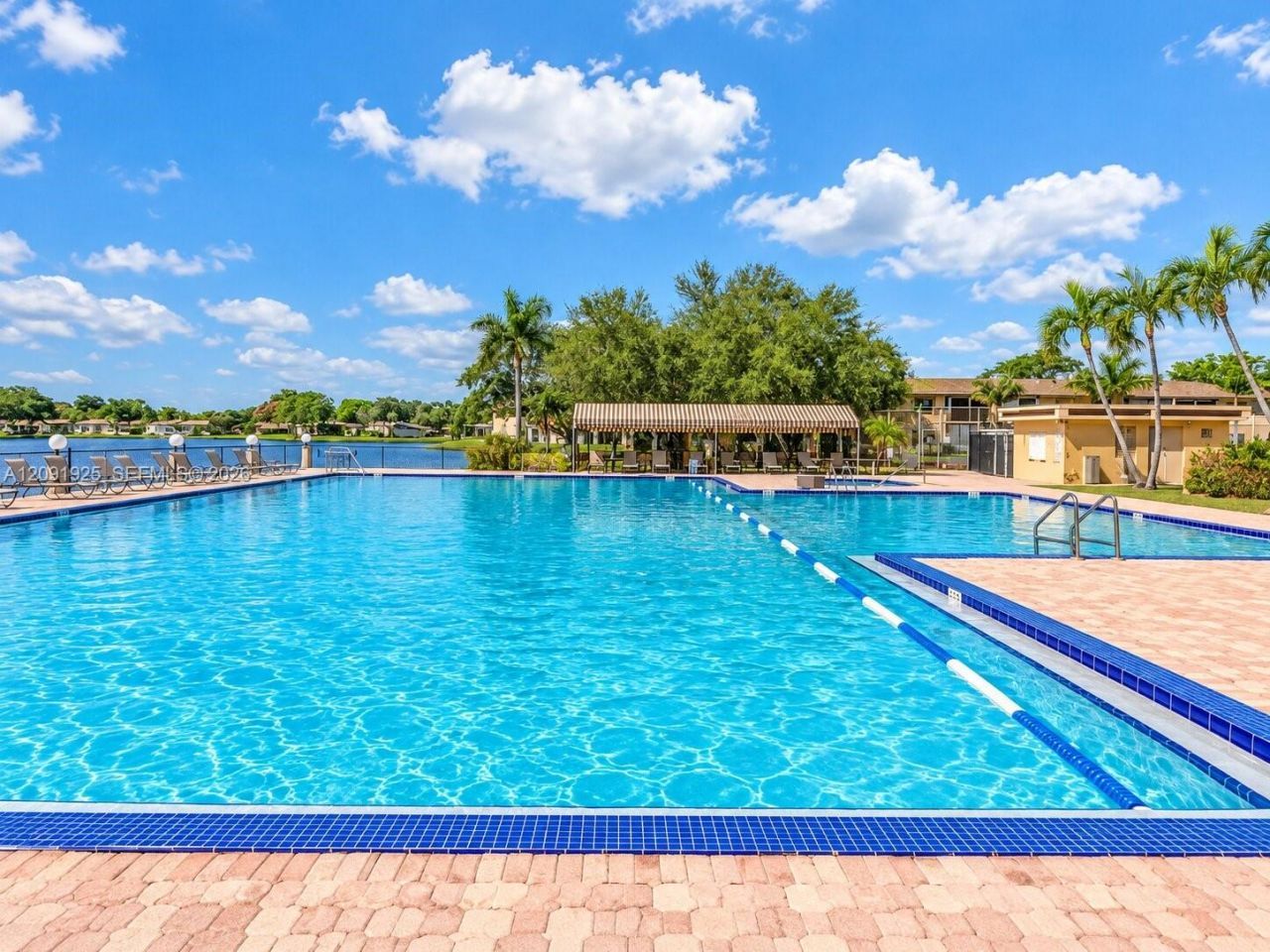 300 Berkley Rd, Unit 203, Hollywood, FL 33024 Photo