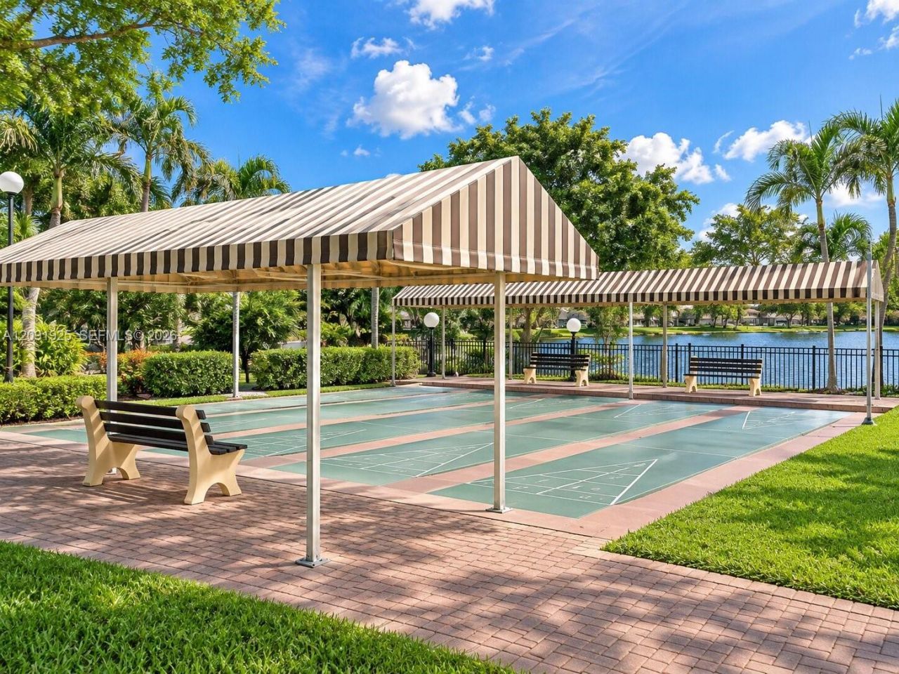 300 Berkley Rd, Unit 203, Hollywood, FL 33024 Photo