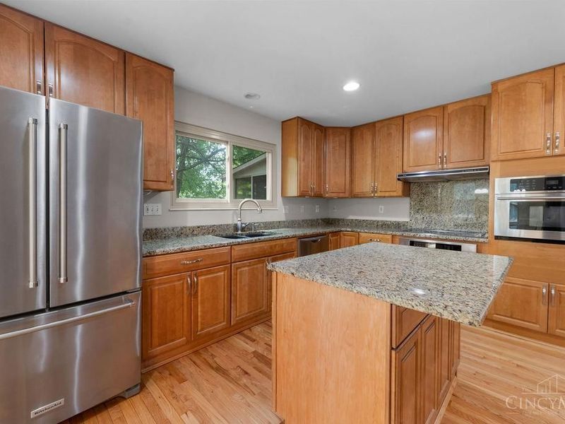 8092 Thistlewood Drive, West Chester, OH 45069 Photo 14