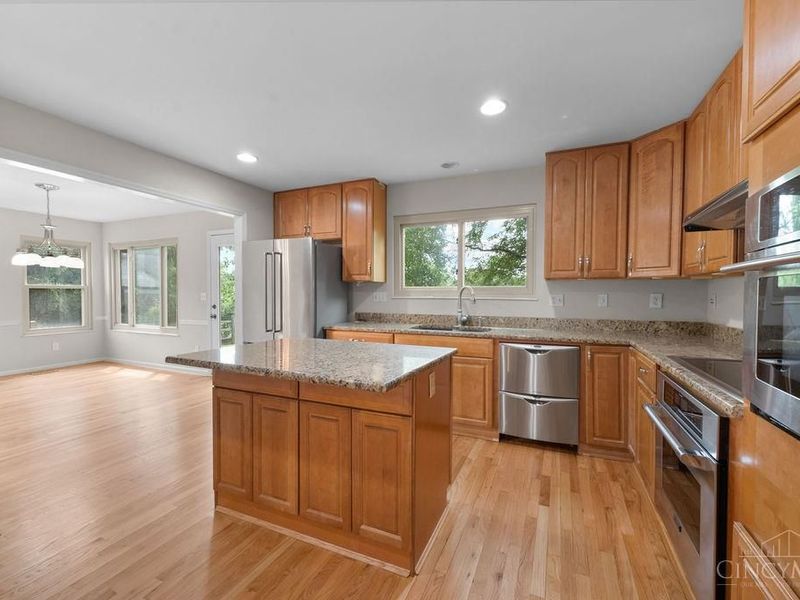 8092 Thistlewood Drive, West Chester, OH 45069 Photo 15