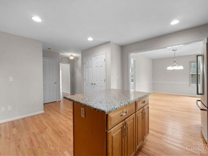 8092 Thistlewood Drive, West Chester, OH 45069 Photo 16