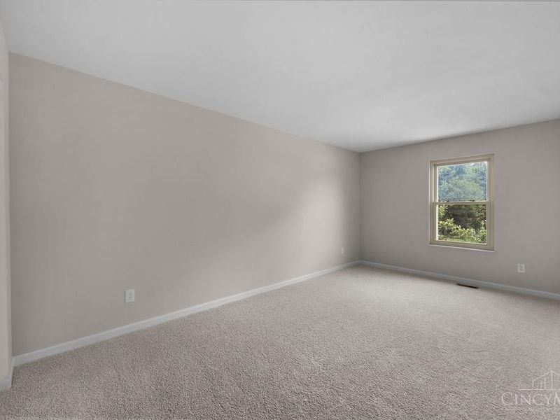 8092 Thistlewood Drive, West Chester, OH 45069 Photo 32