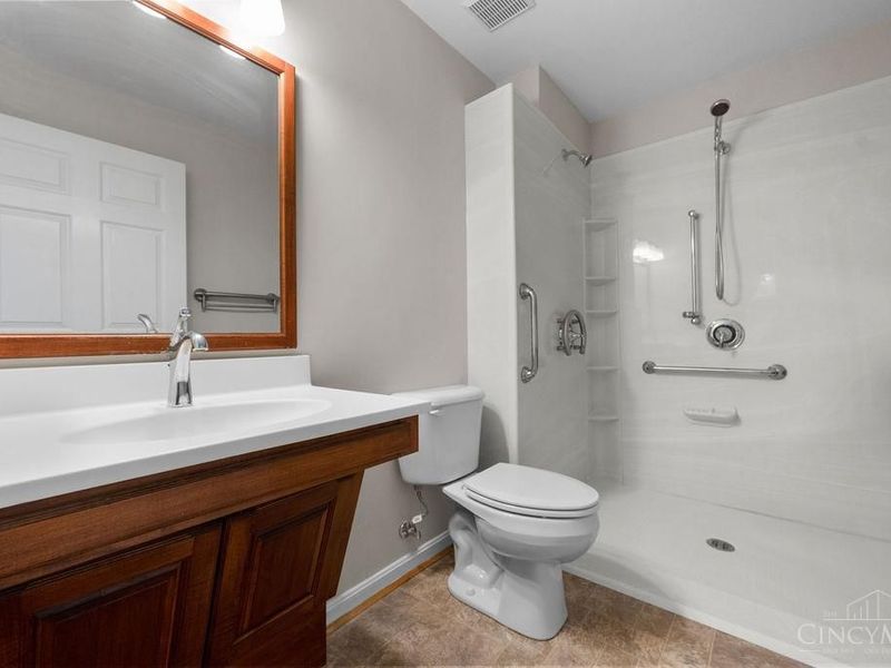 8092 Thistlewood Drive, West Chester, OH 45069 Photo 37