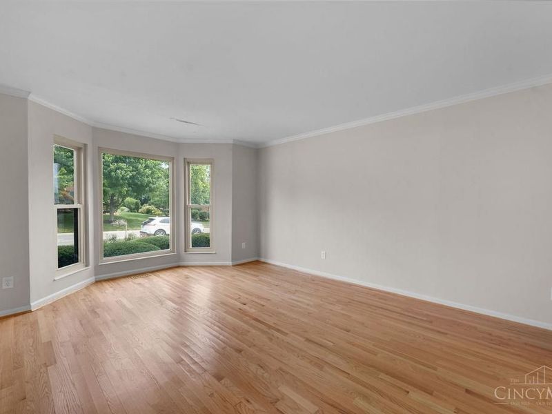 8092 Thistlewood Drive, West Chester, OH 45069 Photo 5