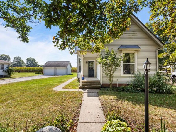 407 5th Street, Ivesdale, IL 61851